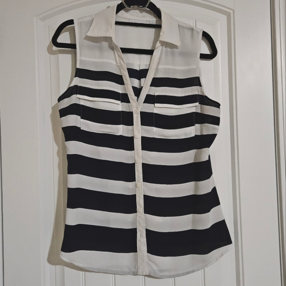 Sleeveless Striped top